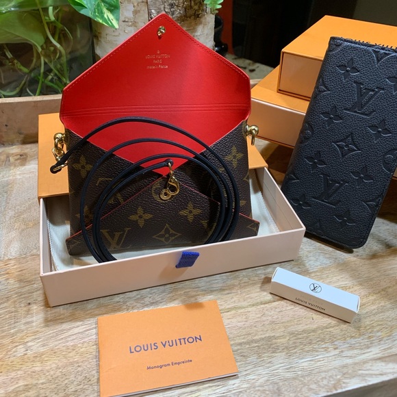 LV Kirigami Pochette “MM” w/LV strap - Picture 4 of 8
